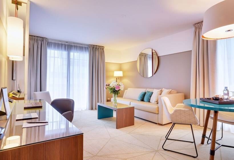 דירת דלוקס 2 חדרי שינה, Fraser Suites Paris La Défense