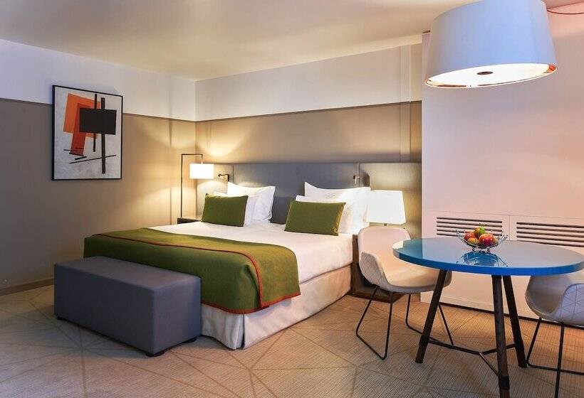 סטודיו דלוקס, Fraser Suites Paris La Défense