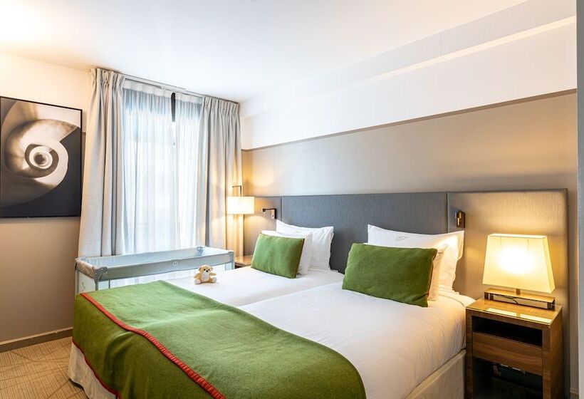Апартаменты Deluxe 2 Спальни, Fraser Suites Paris La Défense