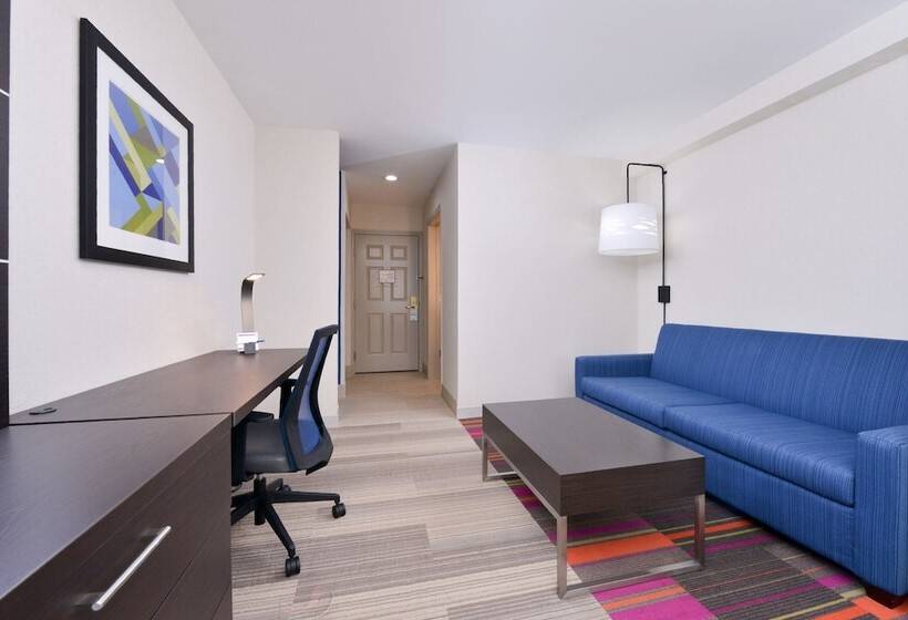Номер Стандарт, Holiday Inn Express Mystic, An Ihg