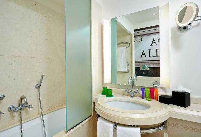 Camera Standard, Indigo Rome   St. George, An Ihg