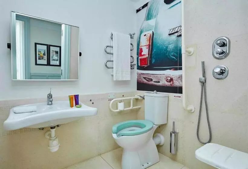 Camera Standard Accessibile ai Disabili, Indigo Rome   St. George, An Ihg