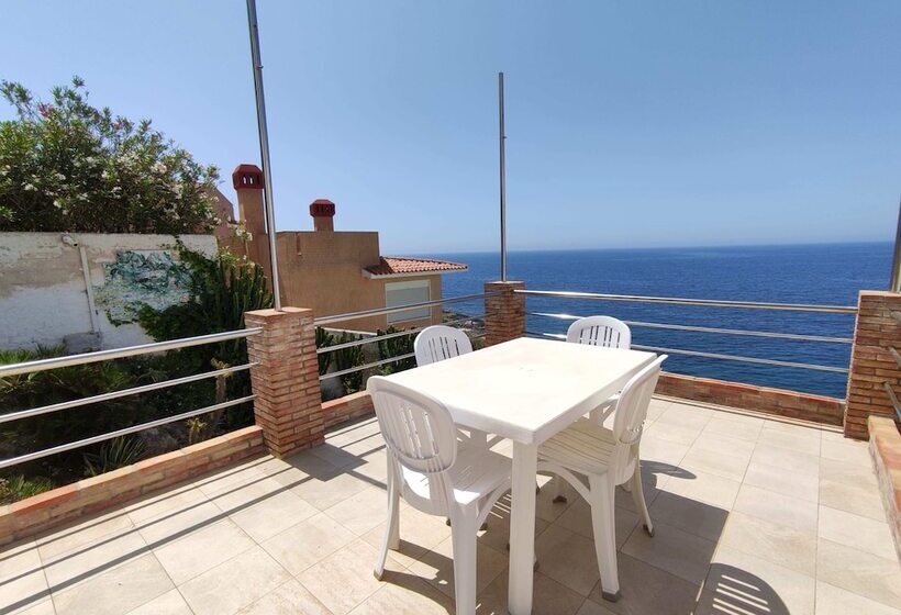 דירת חדר, La Rosa Sul Mare