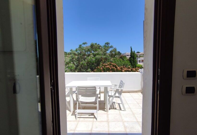 Апартаменты 2 Спальни, La Rosa Sul Mare