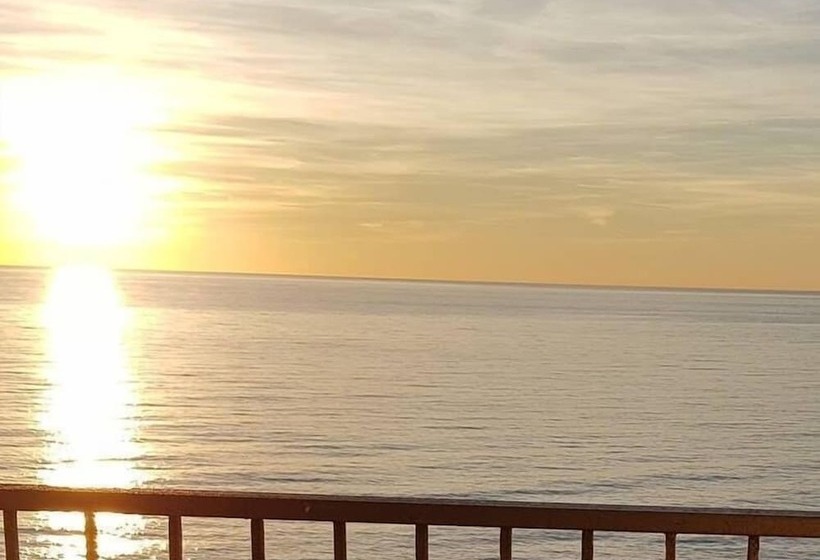 חדר סטנדרט לארבעה נוף לים, Sea Palace