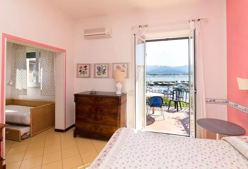 スタンダード４人部屋, Sette Archi