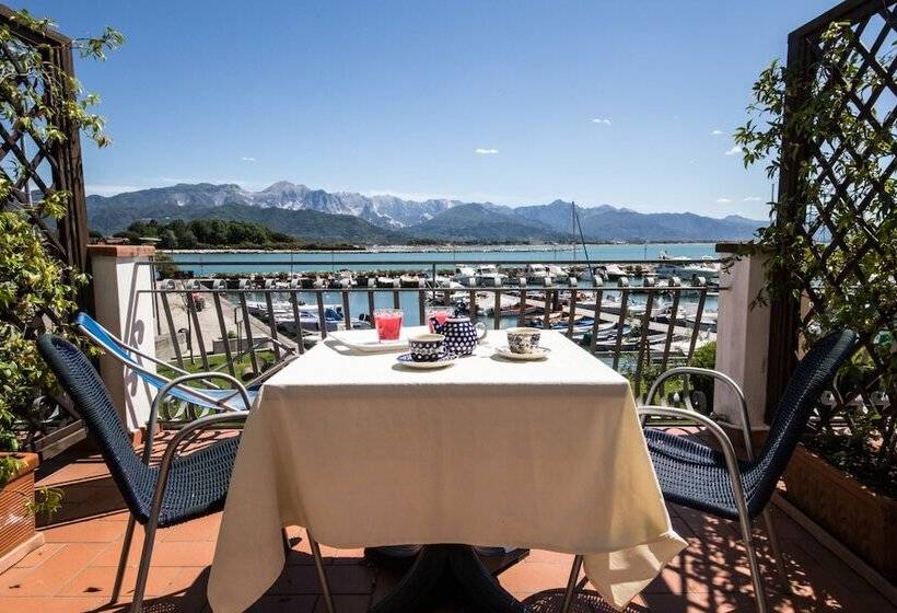 חדר סטנדרט עם מרפסת, Sette Archi