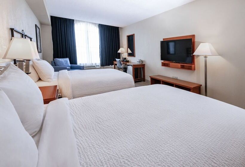 Deluxe Room Park View, Seven Sebring Raceway