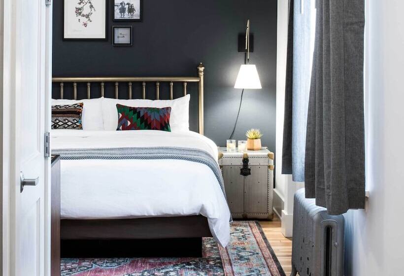 标准间, The Armstrong