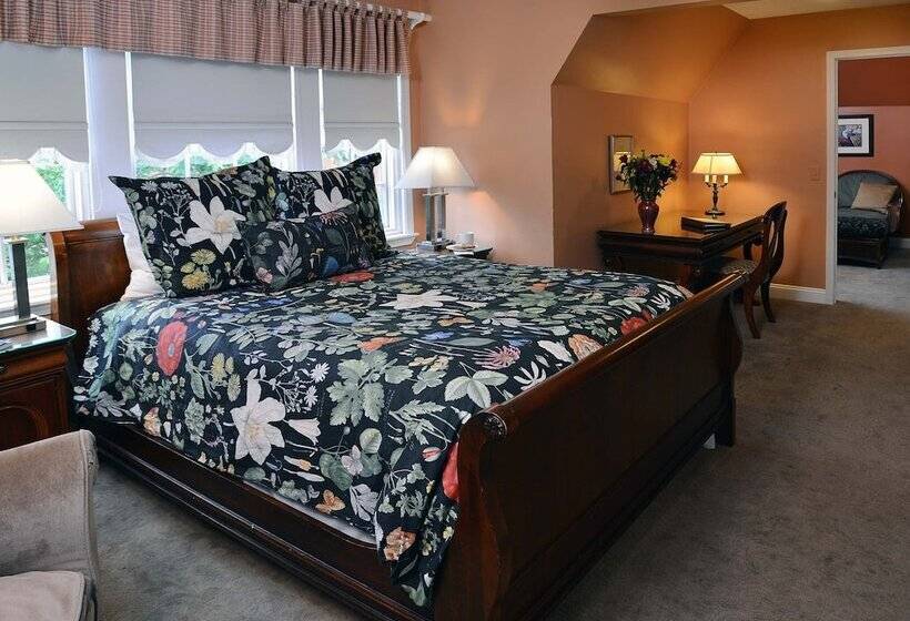 Номер Deluxe, The Inn On Ferry Street