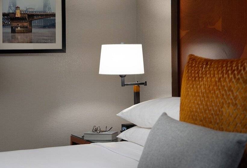 חדר דלוקס, The Paramount Hotel Portland