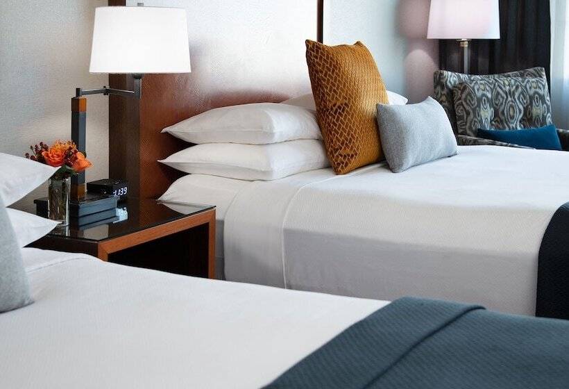 디럭스 룸, The Paramount Hotel Portland