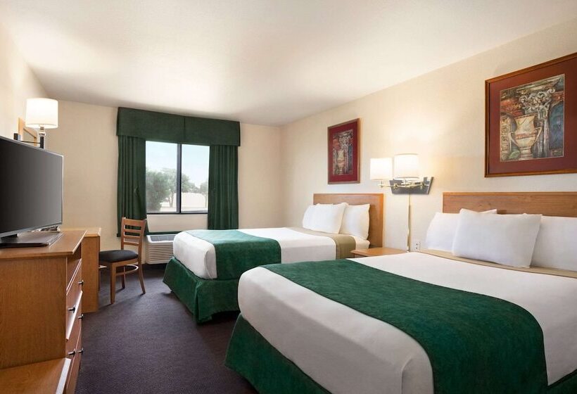 Номер Стандарт 2 Двуспальные Кровати, Travelodge By Wyndham Pecos