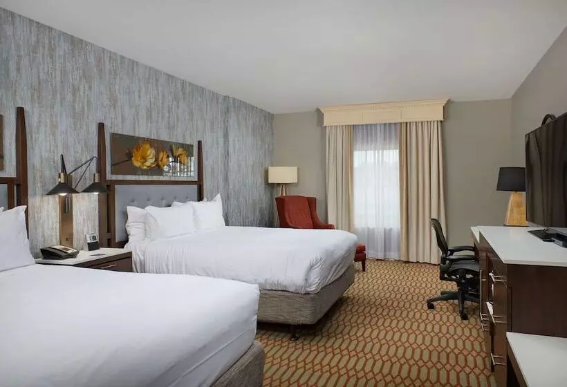 ガーデンビューデラックスルーム, Virginia Crossings Hotel, Tapestry Collection By Hilton