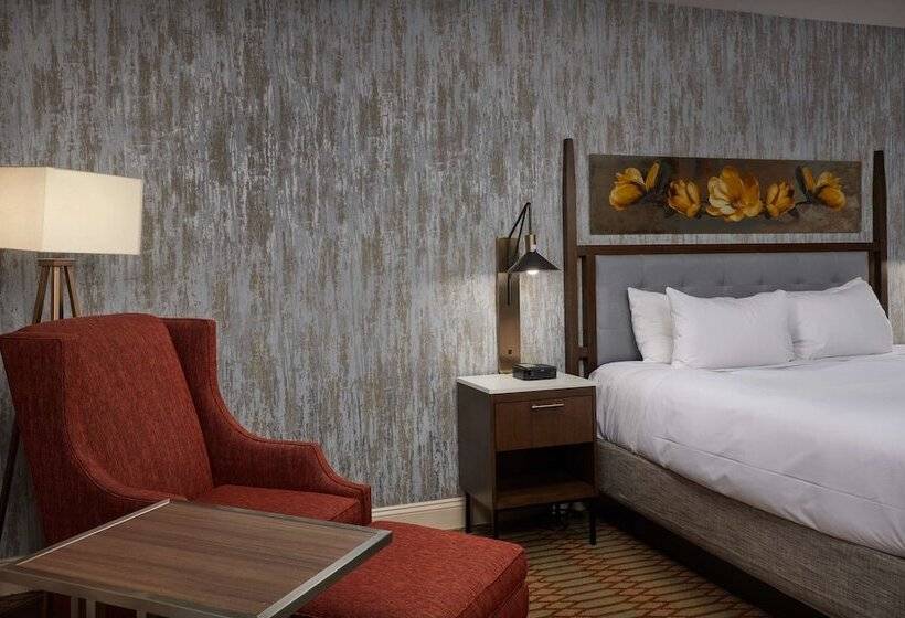 ガーデンビューデラックスルーム, Virginia Crossings Hotel, Tapestry Collection By Hilton