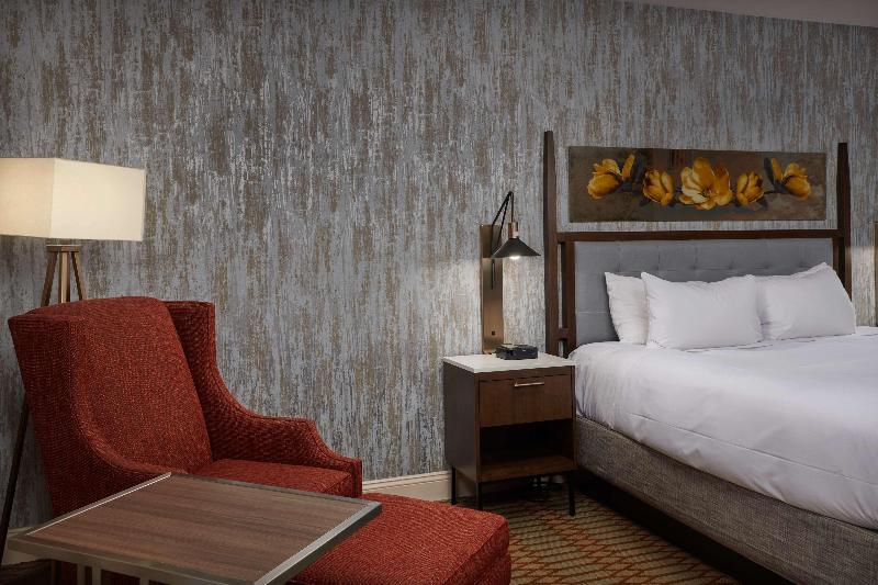 Стандартный Номер Кровать Кинг, Virginia Crossings Hotel, Tapestry Collection By Hilton