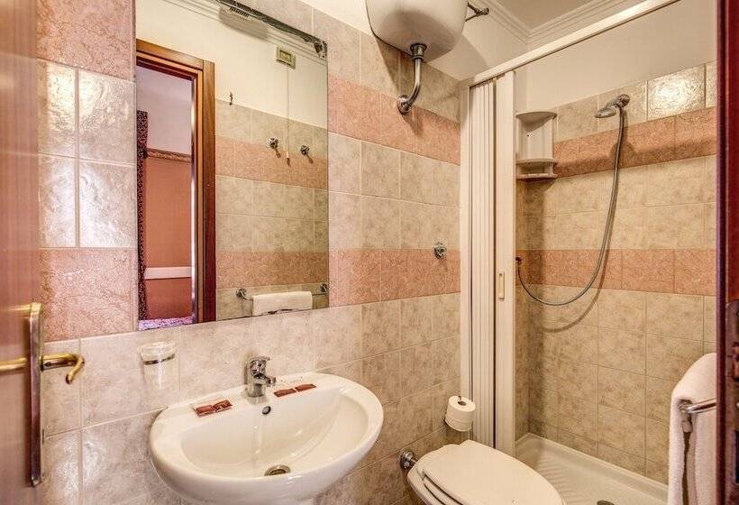 חדר סטנדרט לארבעה, Virginia