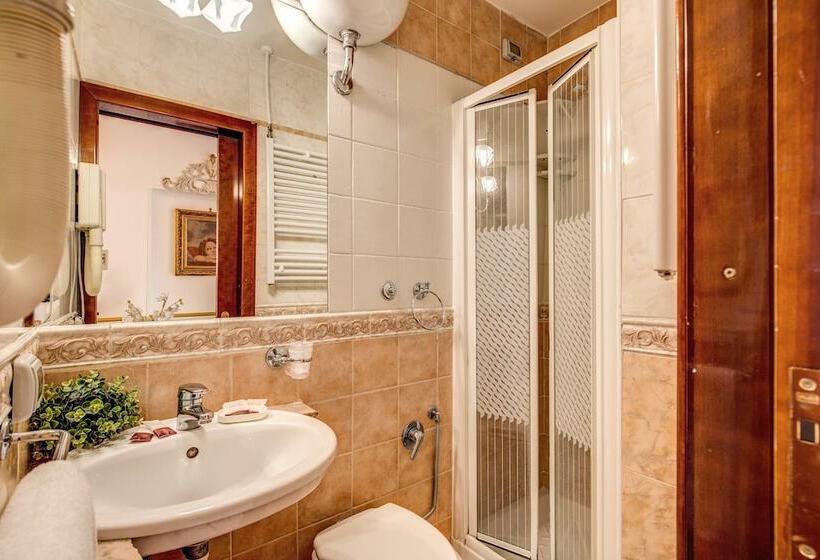 חדר סטנדרט, Virginia