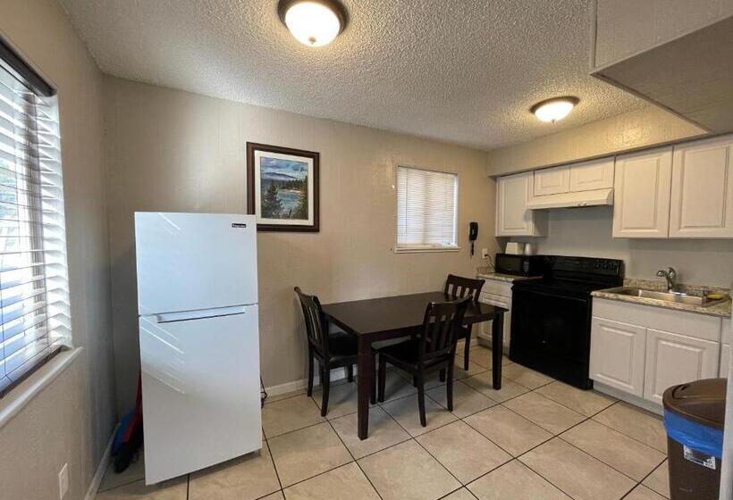 패밀리 스위트, Tahoe Hacienda Inn