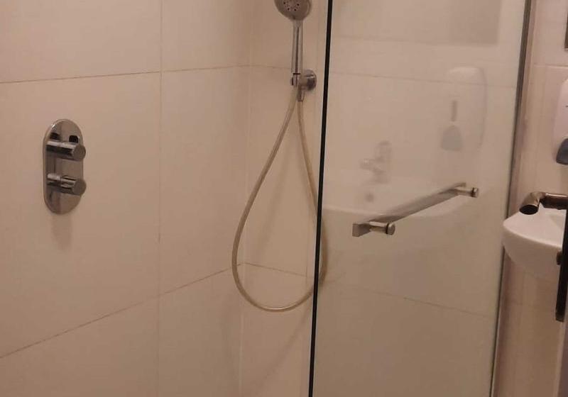 غرفة قياسية سرير كينج, Oak Motel