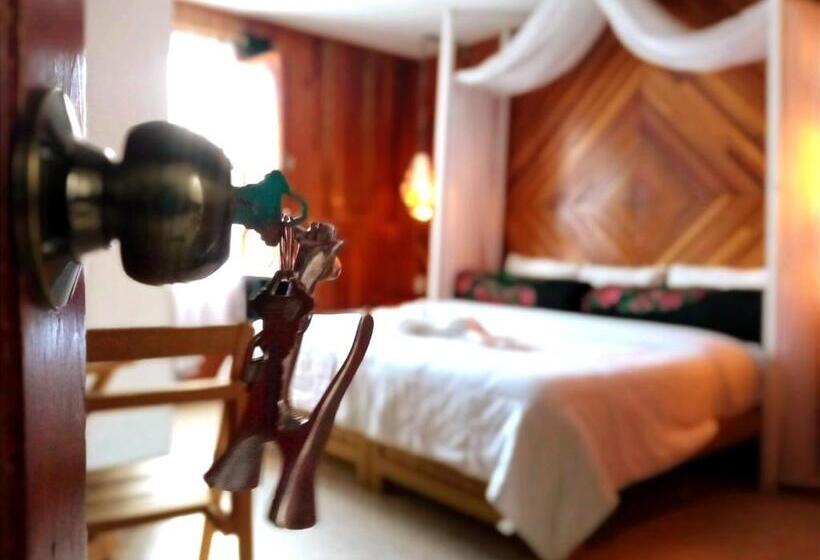 Habitación Superior Cama King, Kaza Muta