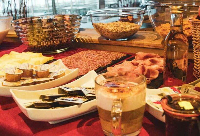 חדר סטודיו סטנדרד, Chez Chantal