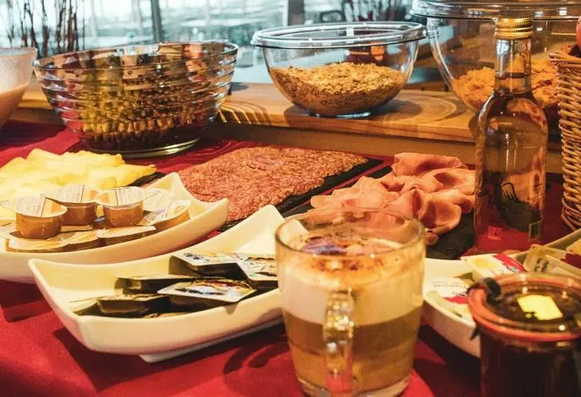 スタンダードスタジオ, Chez Chantal