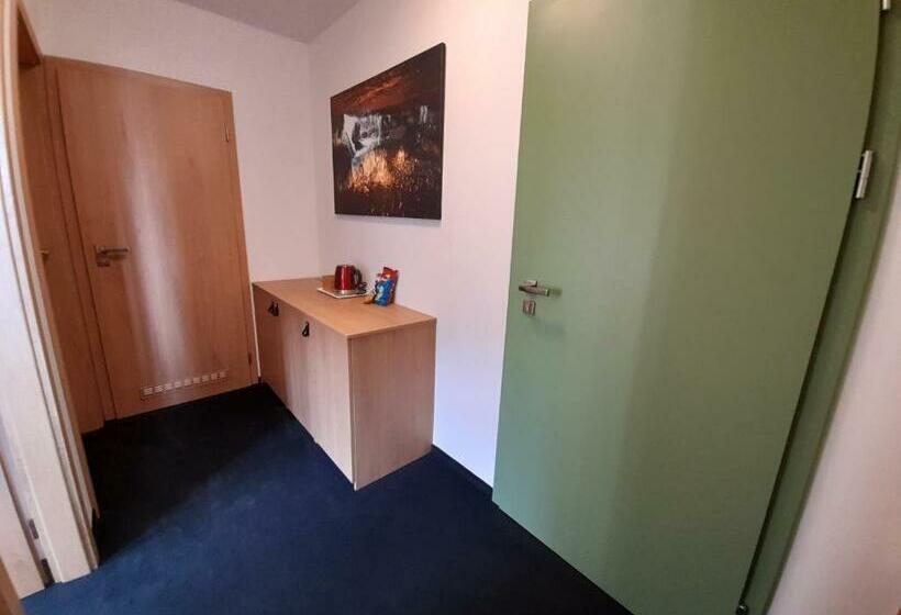 スタンダード４人部屋, Pension Jitřenka Hřensko