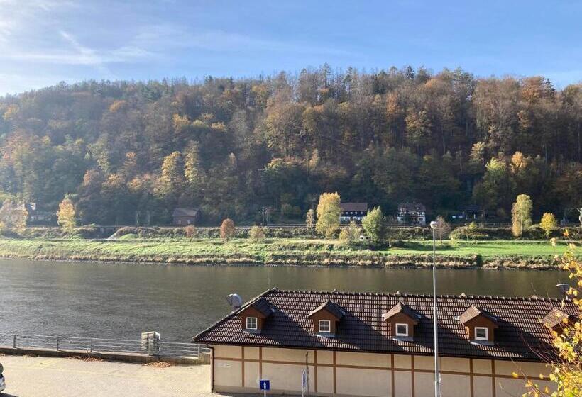 スタンダード４人部屋, Pension Jitřenka Hřensko