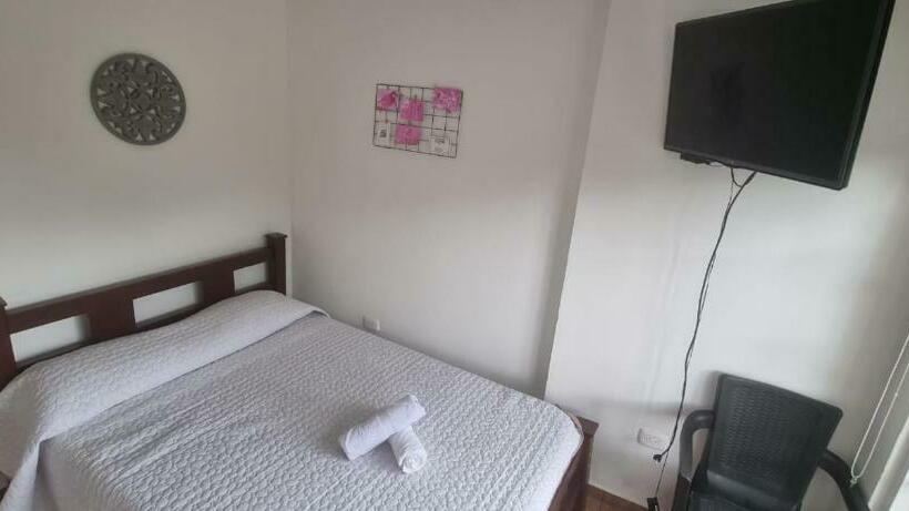 Номер Стандарт, Hostal Mochileros Inn