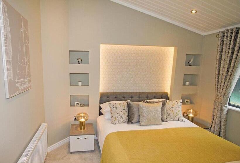 خانه 1 خوابه, Penally Grange