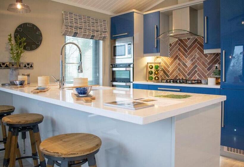 خانه 3 خوابه, Penally Grange