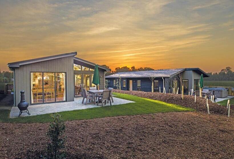 خانه 3 خوابه, Penally Grange