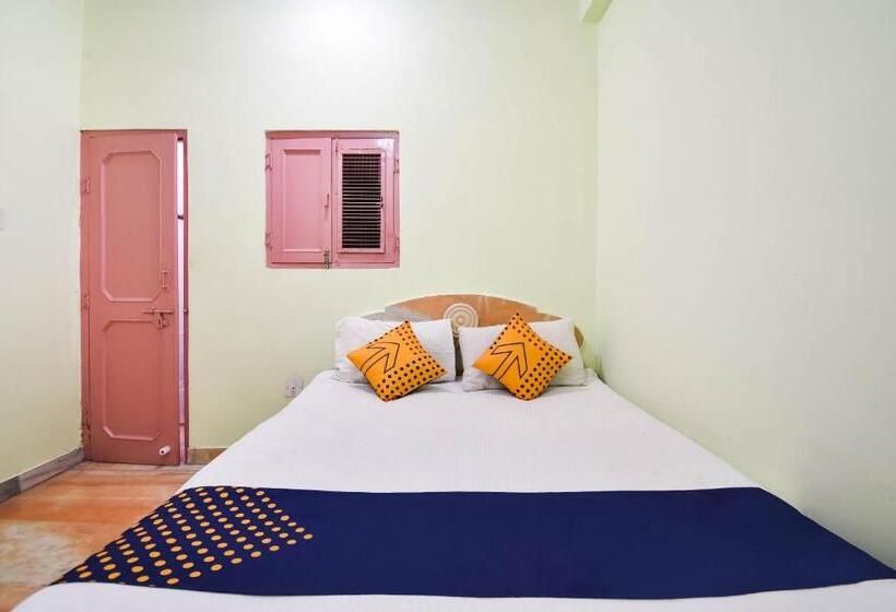 غرفة قياسية ثلاثية, Spot On Hotel Red Tomato