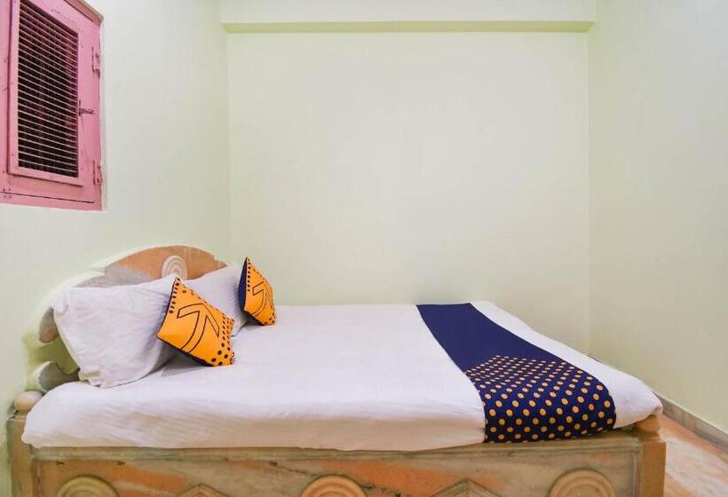 غرفة قياسية ثلاثية, Spot On Hotel Red Tomato