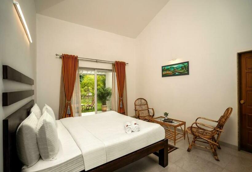 Семейный Номер, Whistling Woodzs Resort