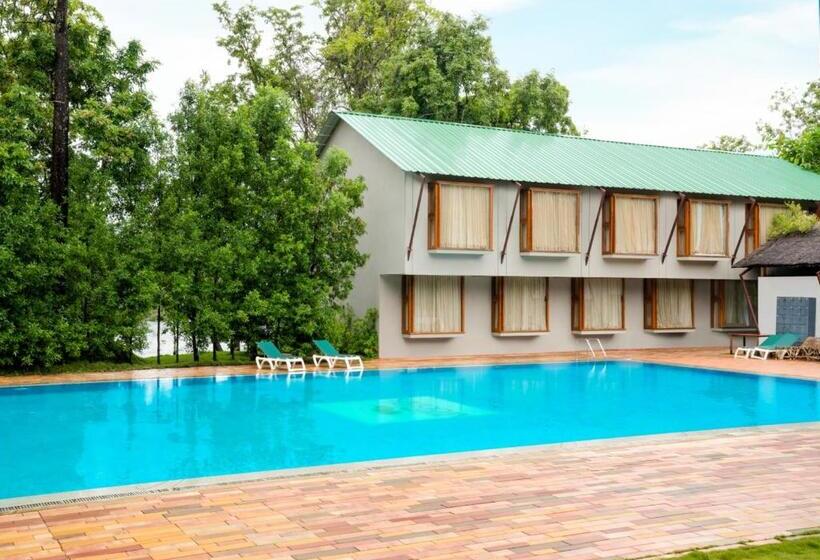 בקתה, Whistling Woodzs Resort