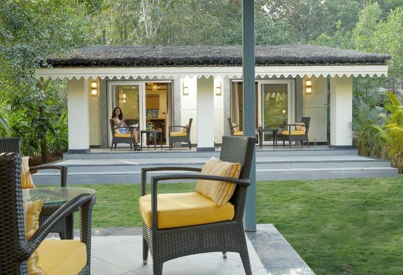 Люкс Вид на Сад, Whistling Woodzs Resort