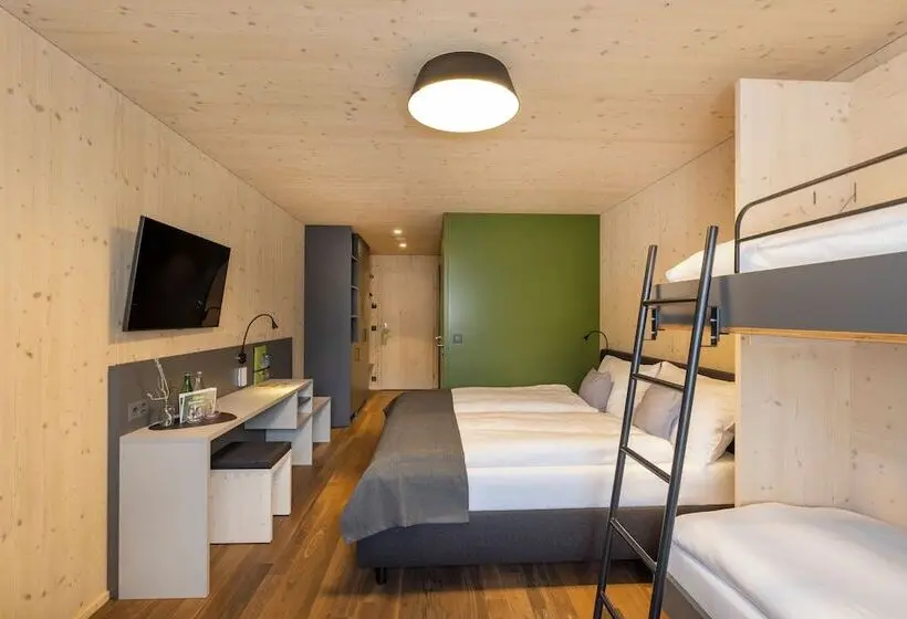 Perhehuone, Aves Hotel Savognin