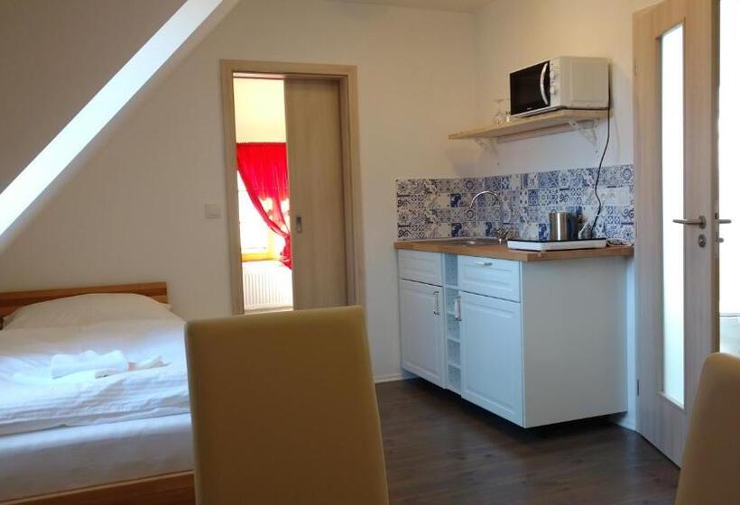 1 Szobás Apartman, Apartmány Malý Mnich