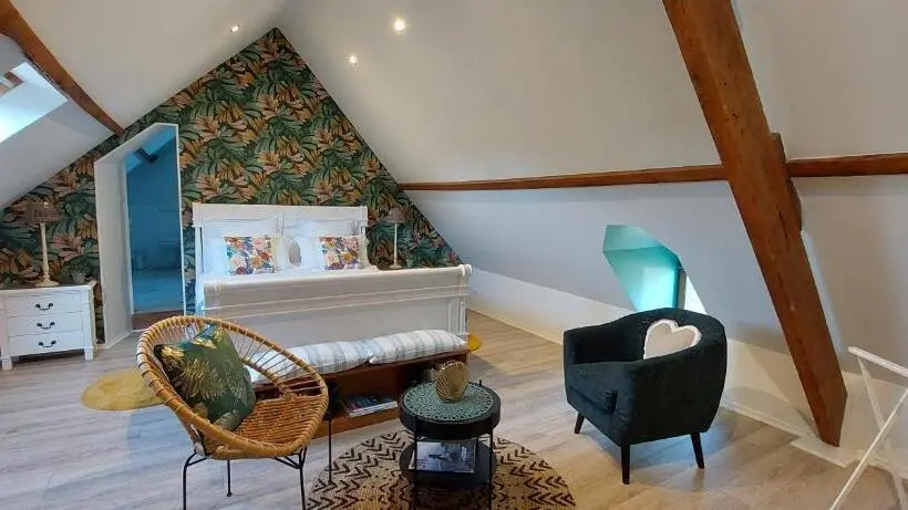デラックスルーム, Manoir De Turqueville Les Quatre Etoiles