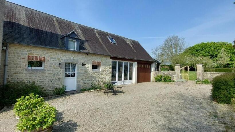 דירת חדר בקומת קרקע, Manoir De Turqueville Les Quatre Etoiles