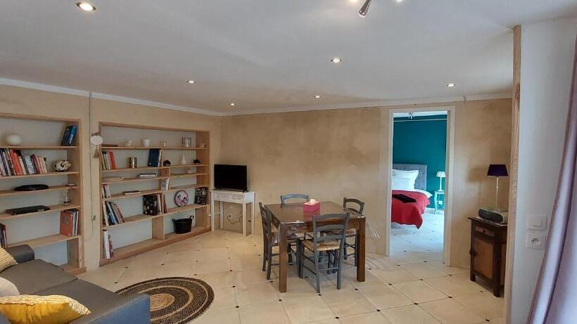 דירת חדר בקומת קרקע, Manoir De Turqueville Les Quatre Etoiles