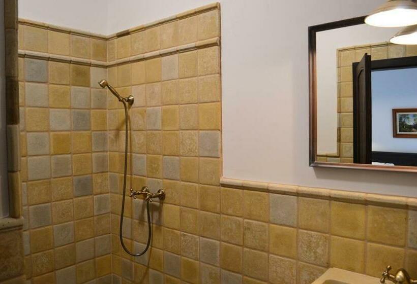 חדר סטנדרט, Somhegyi öreg Hársfák Major Vendégház