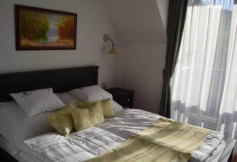 חדר סטנדרט, Somhegyi öreg Hársfák Major Vendégház