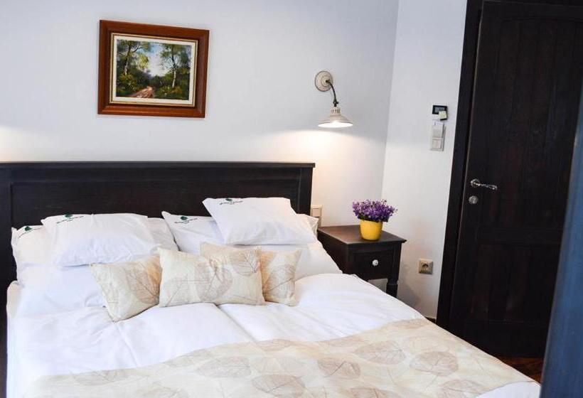 חדר דלוקס, Somhegyi öreg Hársfák Major Vendégház