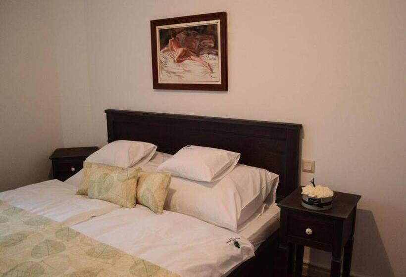 דירת חדר דלוקס, Somhegyi öreg Hársfák Major Vendégház