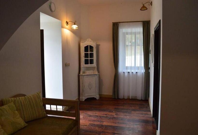 דירת חדר דלוקס, Somhegyi öreg Hársfák Major Vendégház