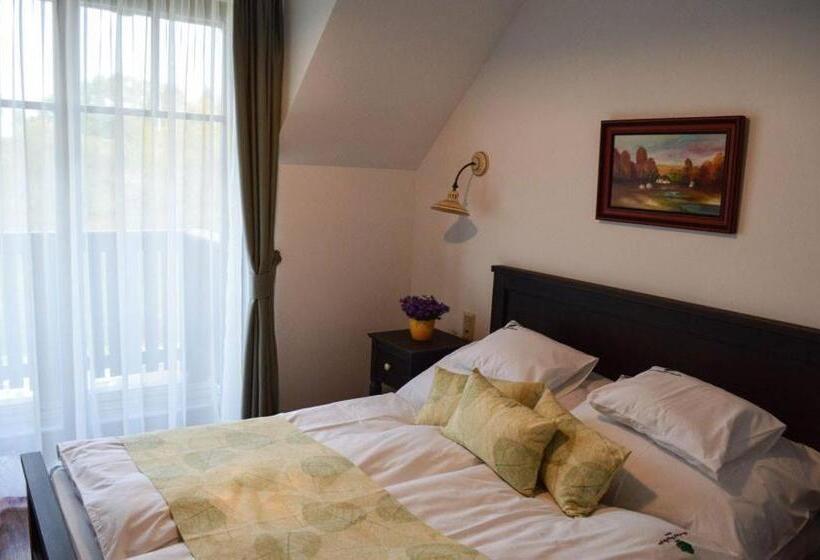 חדר סטנדרט, Somhegyi öreg Hársfák Major Vendégház