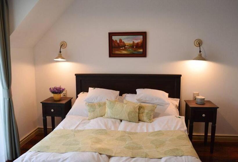 חדר סטנדרט, Somhegyi öreg Hársfák Major Vendégház